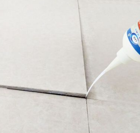 新蔡瓷砖空鼓维修公司分享卫生间瓷砖脱落的原因可能有以下几点